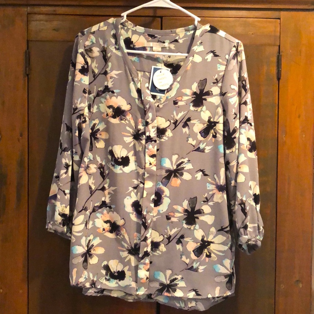 Floral blouse NWT.
